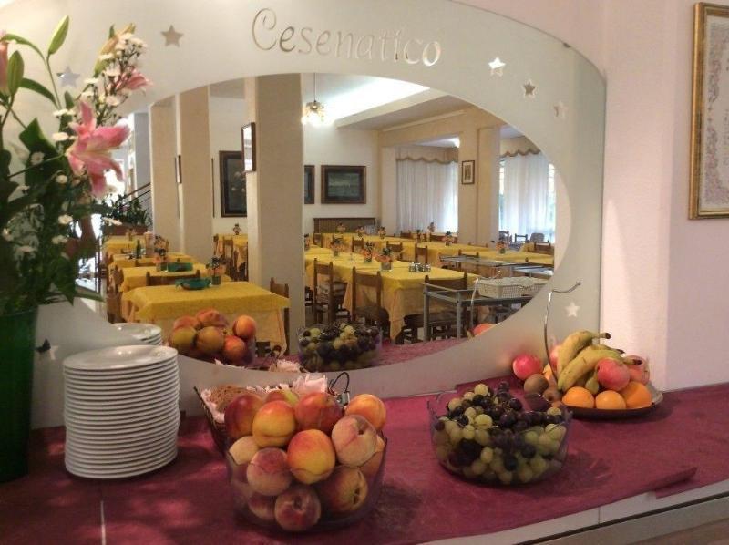 Hotel Donatello Cesenatico Εξωτερικό φωτογραφία