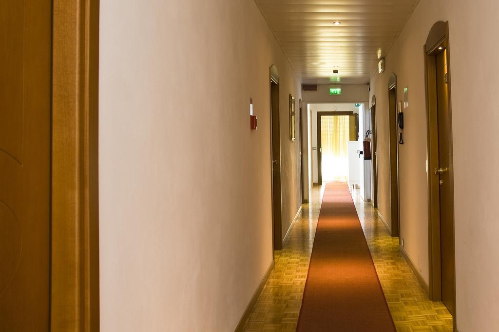 Hotel Donatello Cesenatico Εξωτερικό φωτογραφία