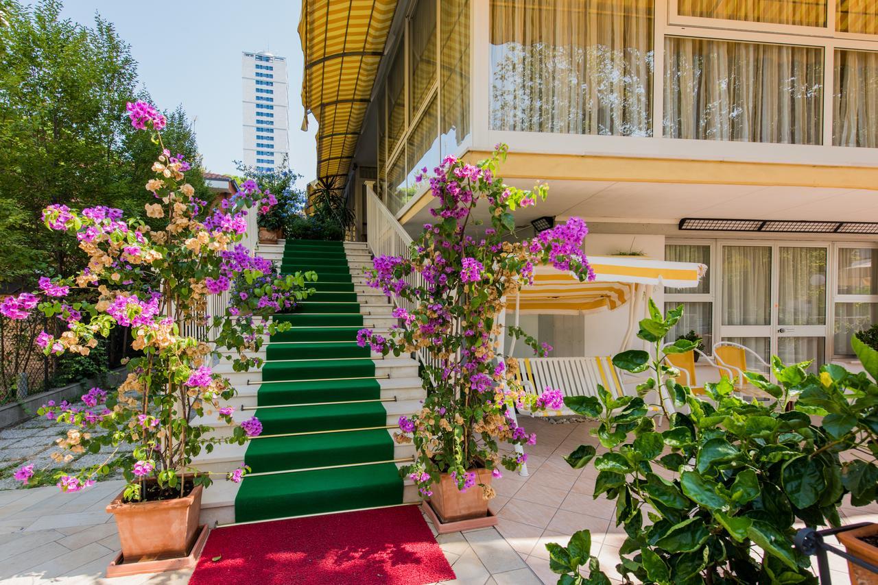 Hotel Donatello Cesenatico Εξωτερικό φωτογραφία